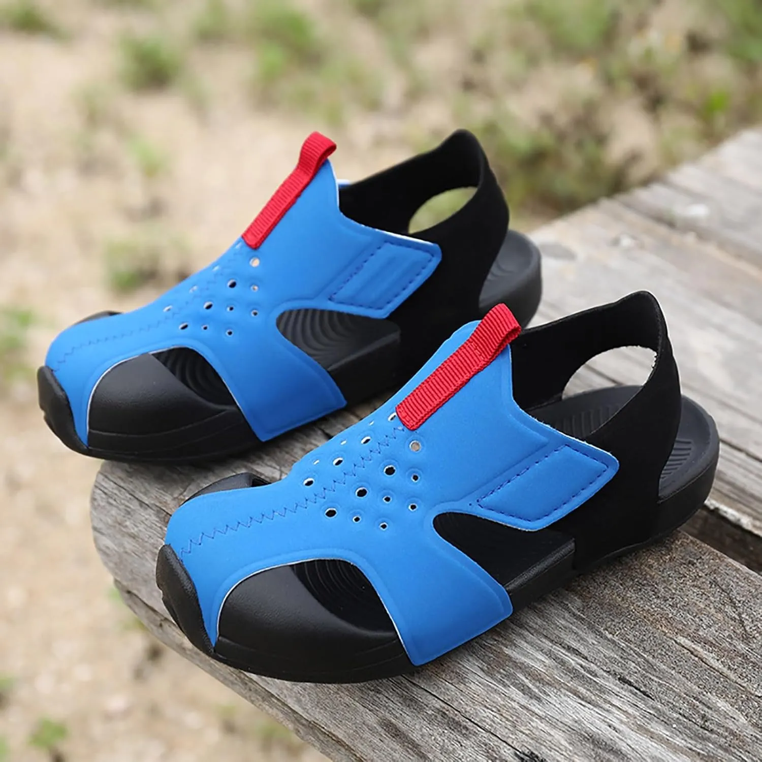 2025 Kids Sandals Breathable Indoor/Outdoor Sport Sneakers Comfortable Beach Vacation Slippers Fashion Boy Girls Non-Slip Walking Footwear with Ankle Strap Summer Slip-On Slides