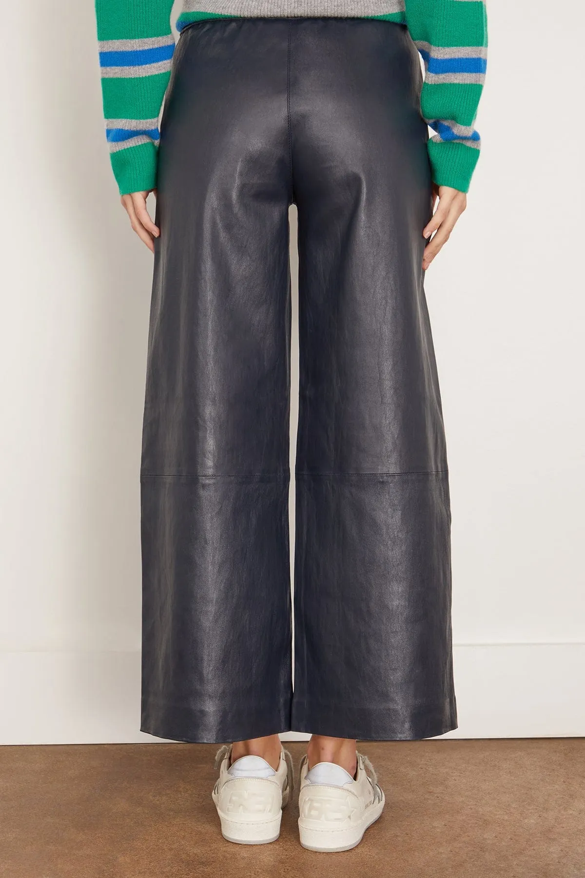 Cropped Baggy Pants in Midnight