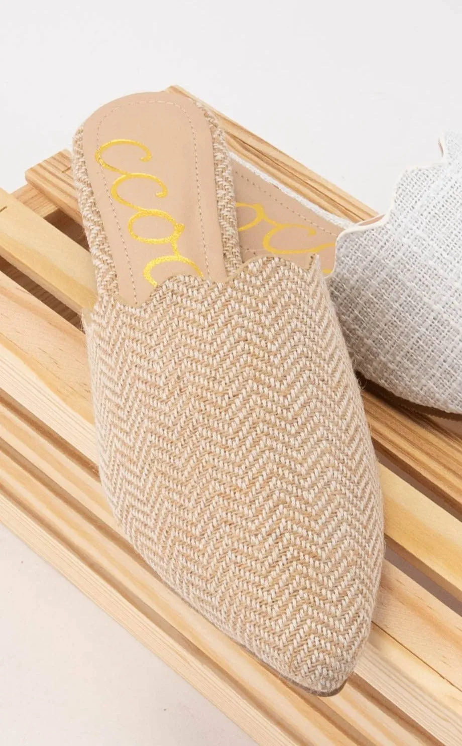 FINAL SALE Dandelion Linen Mule in Taupe