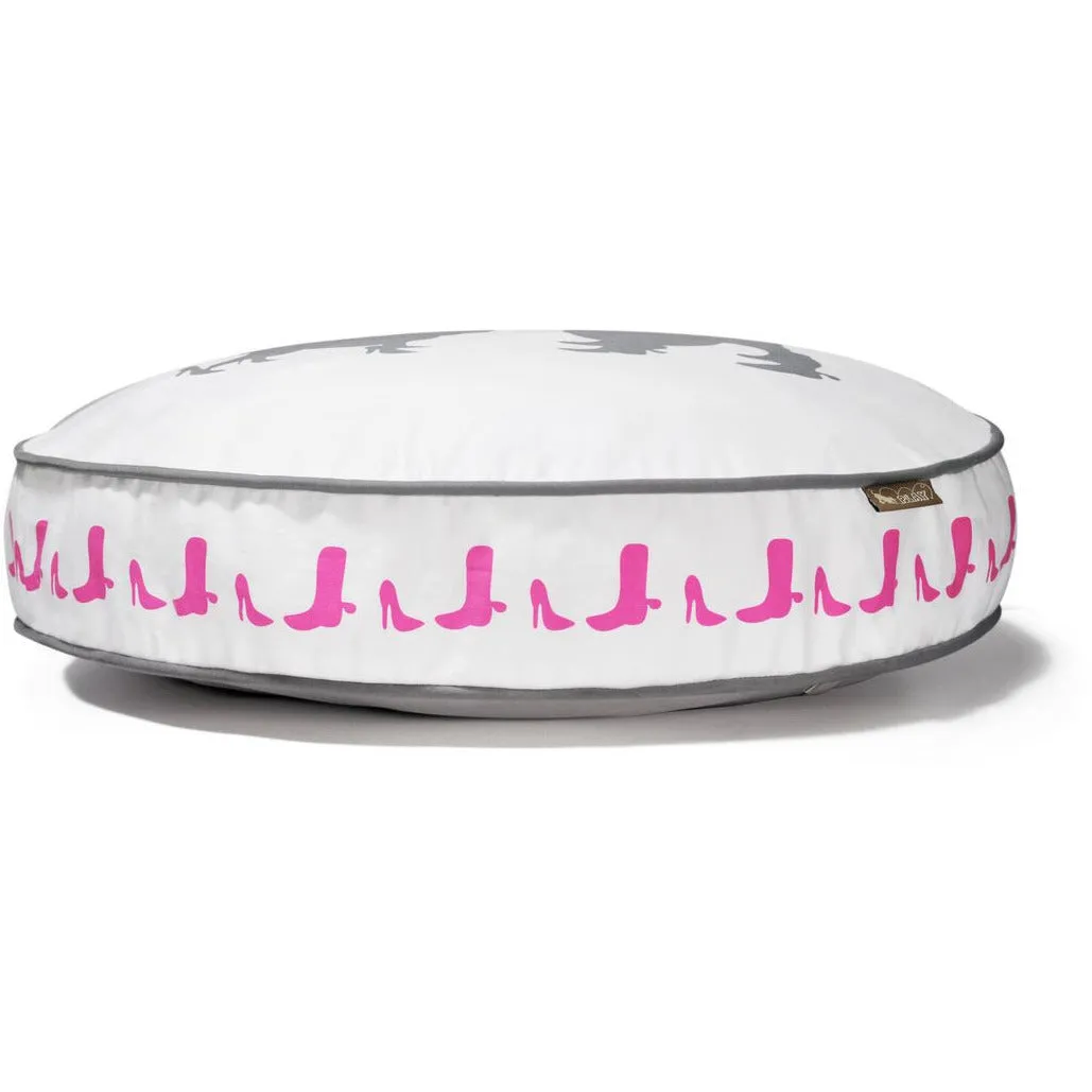 HEELS & BOOTS WHITE DOG BED