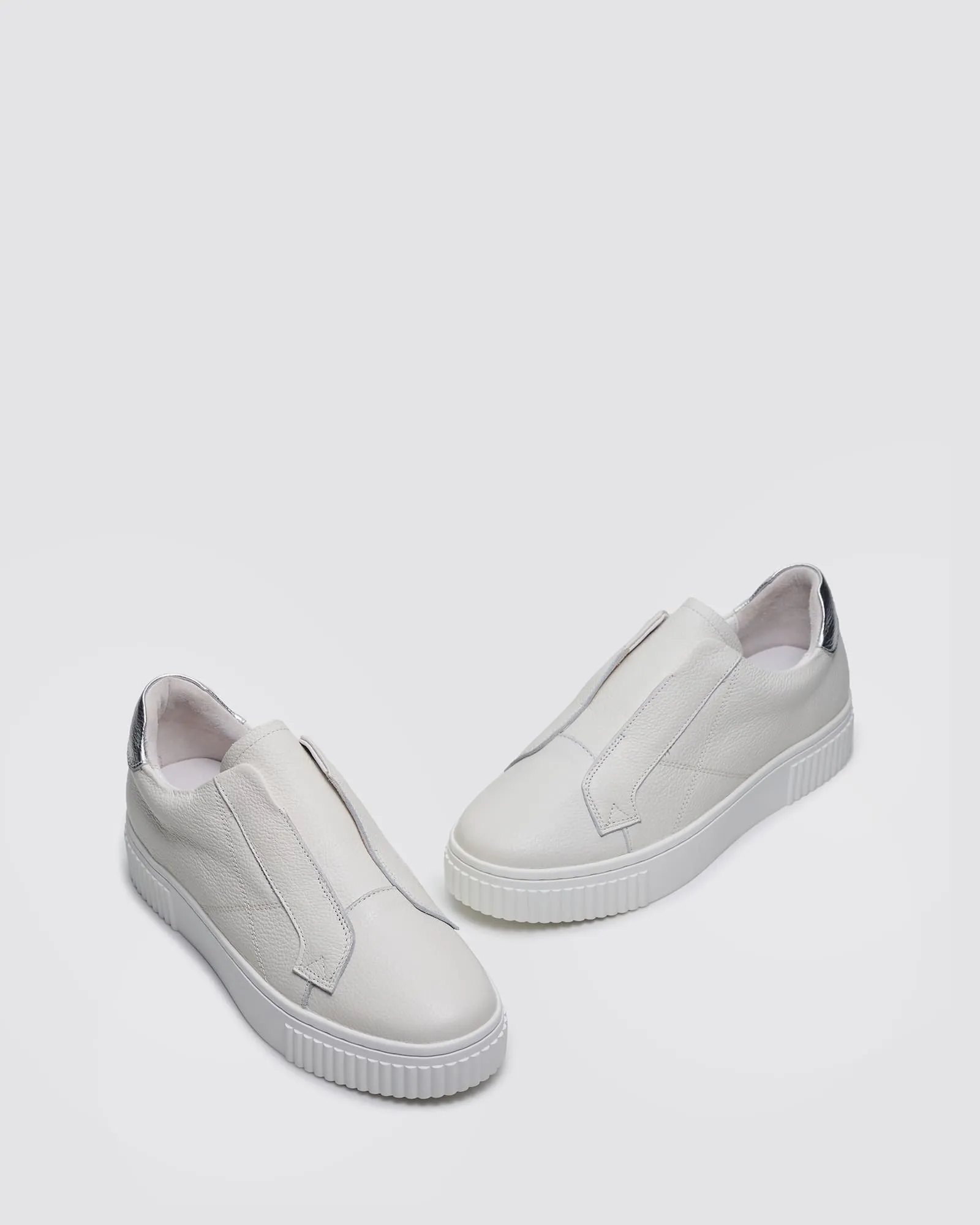 INSTEP SNEAKERS ALMOND LEATHER