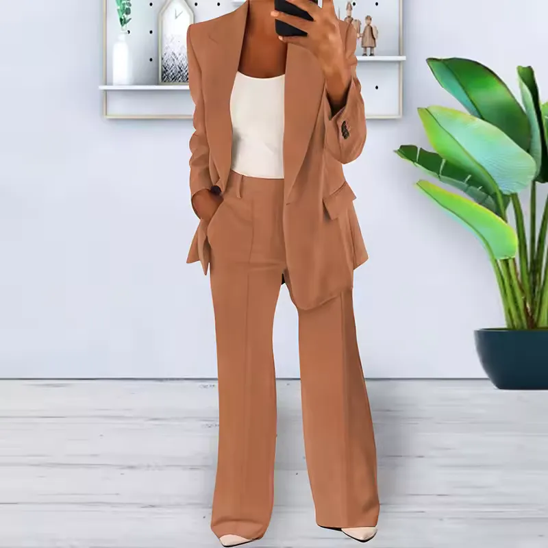 Julia - Stylish Two-Piece Blazer Ensemble