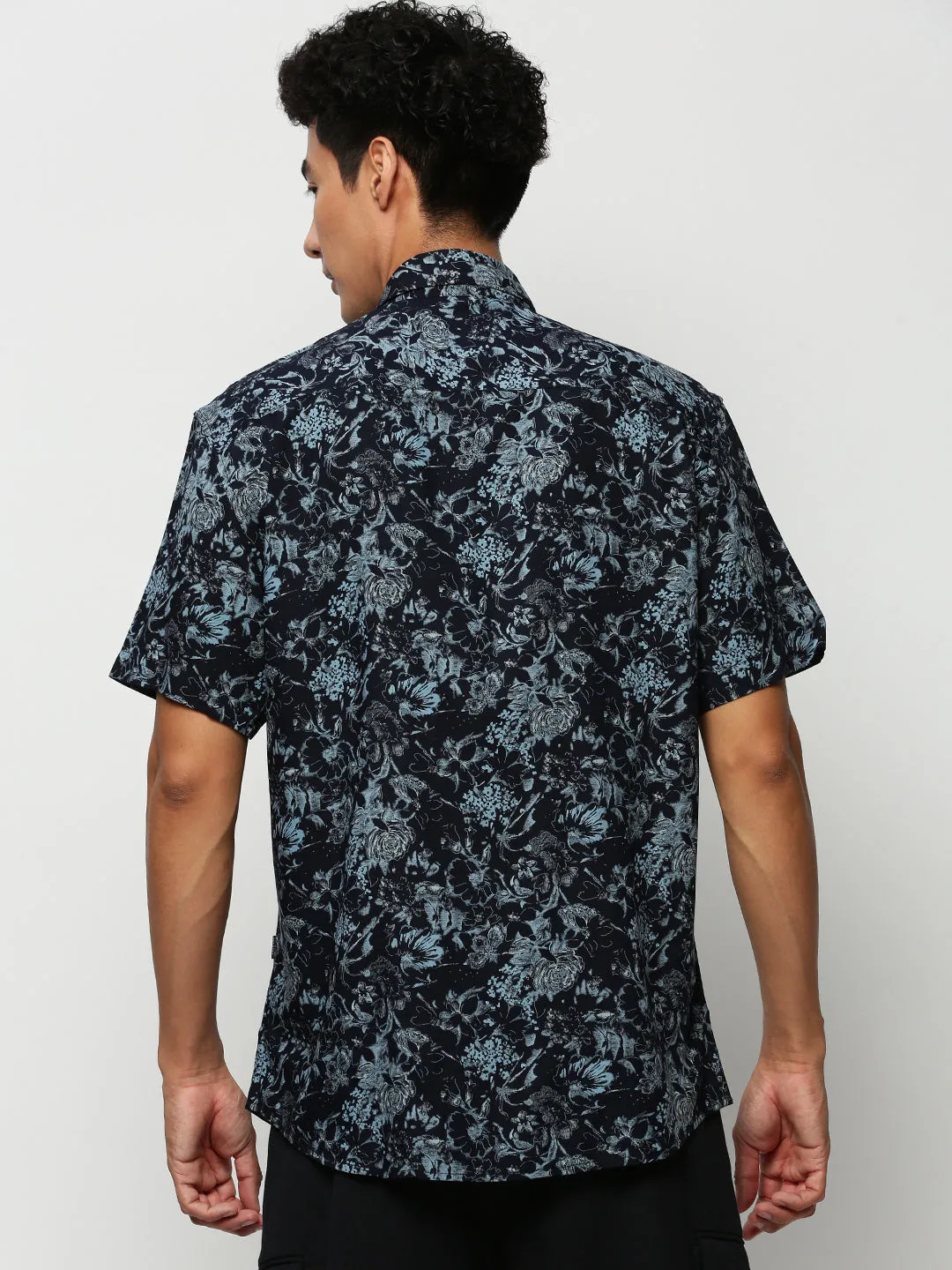 Men Navy Blue Premium Floral Printed Oxford Cotton Slim Fit Casual Shirt