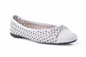 PAUL MAYER - BRANDY - SIZE 6 - PATENT WHITE NAPPA WHITE