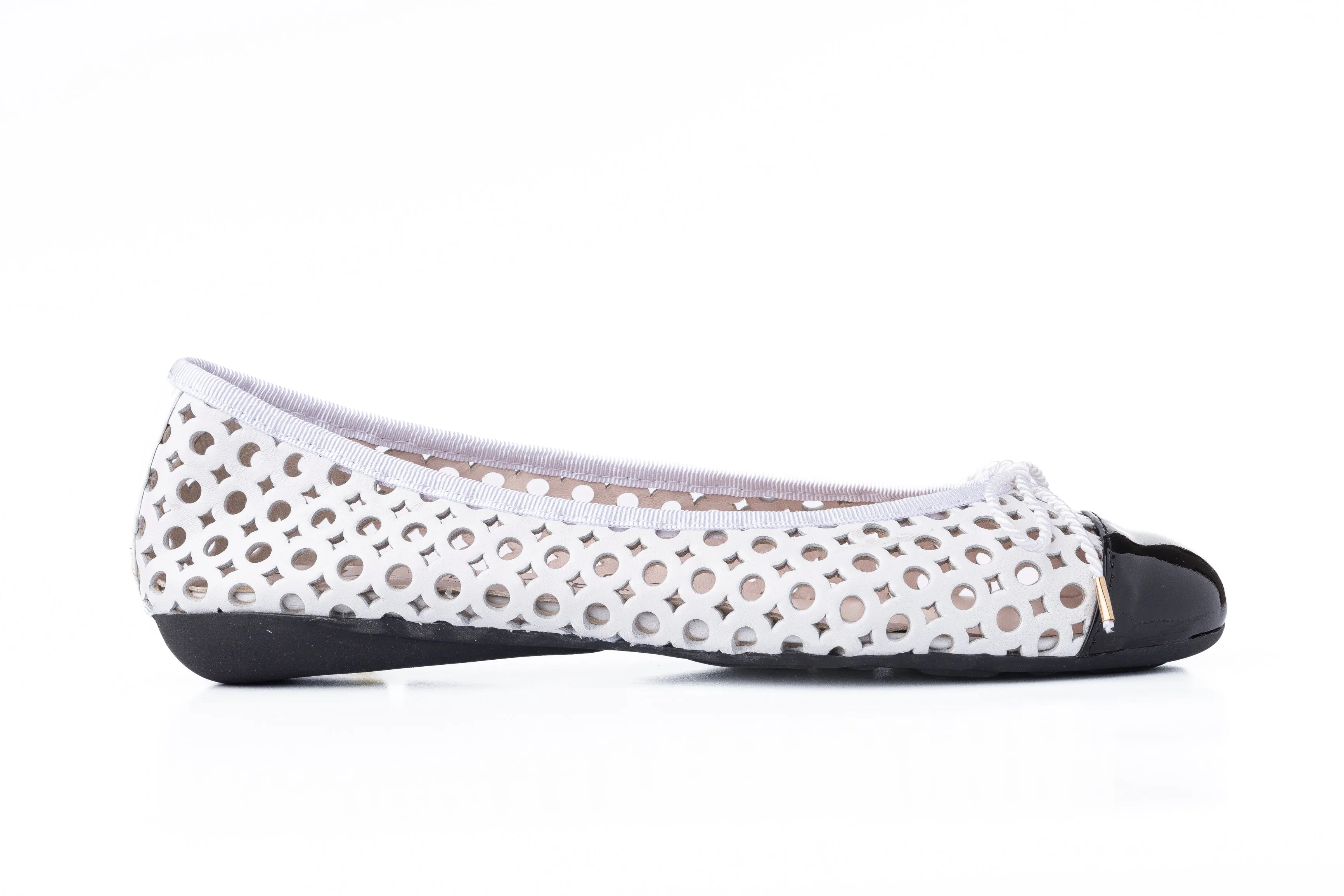 PAUL MAYER - BRANDY - SIZE 6.5 - PATENT BLACK NAPPA WHITE